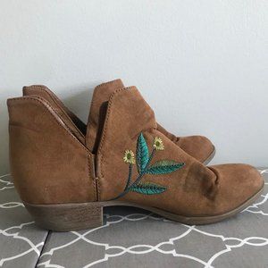 Francesca's Brown Embroidered Ankle Boots